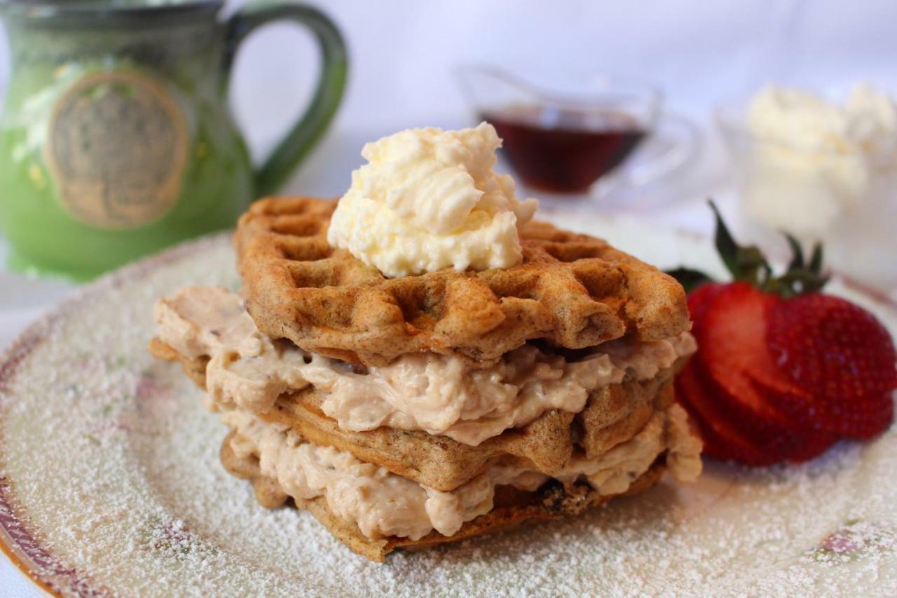 Avenue Hotel Bed And Breakfast 마니투 스프링스 외부 사진